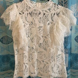 Lace ruffled top